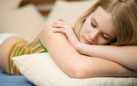 人流后出血是什么颜色